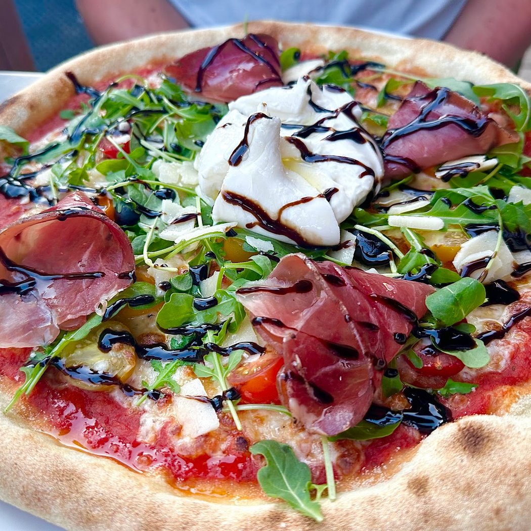 Pizzeria Pagu's Monchu's 1